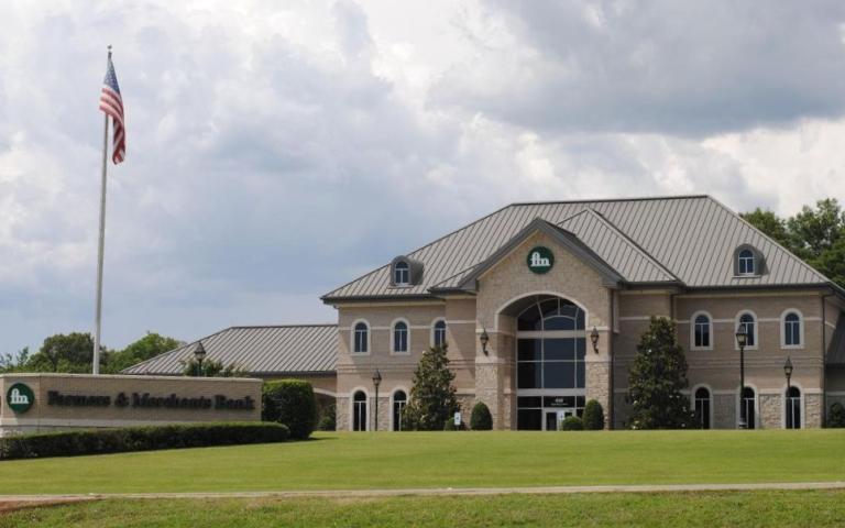 Farmers & Merchants Bank